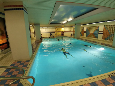 卡地亚广场套房酒店主图