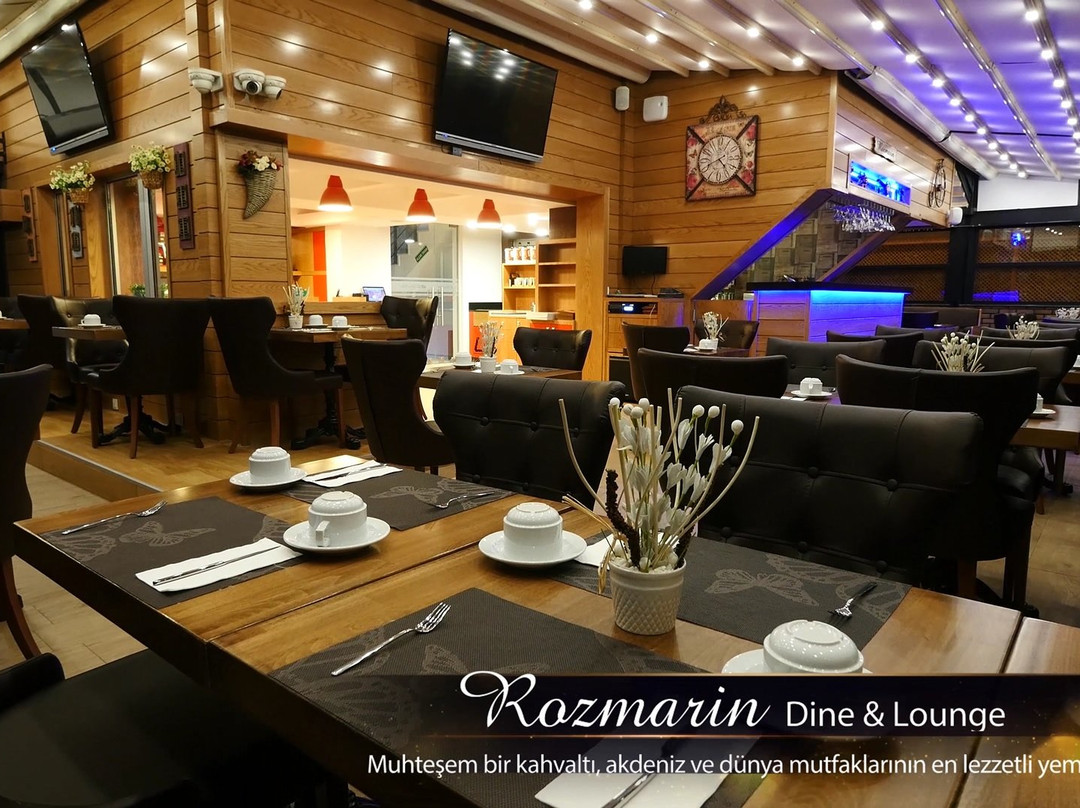 End Glory Hotel主图