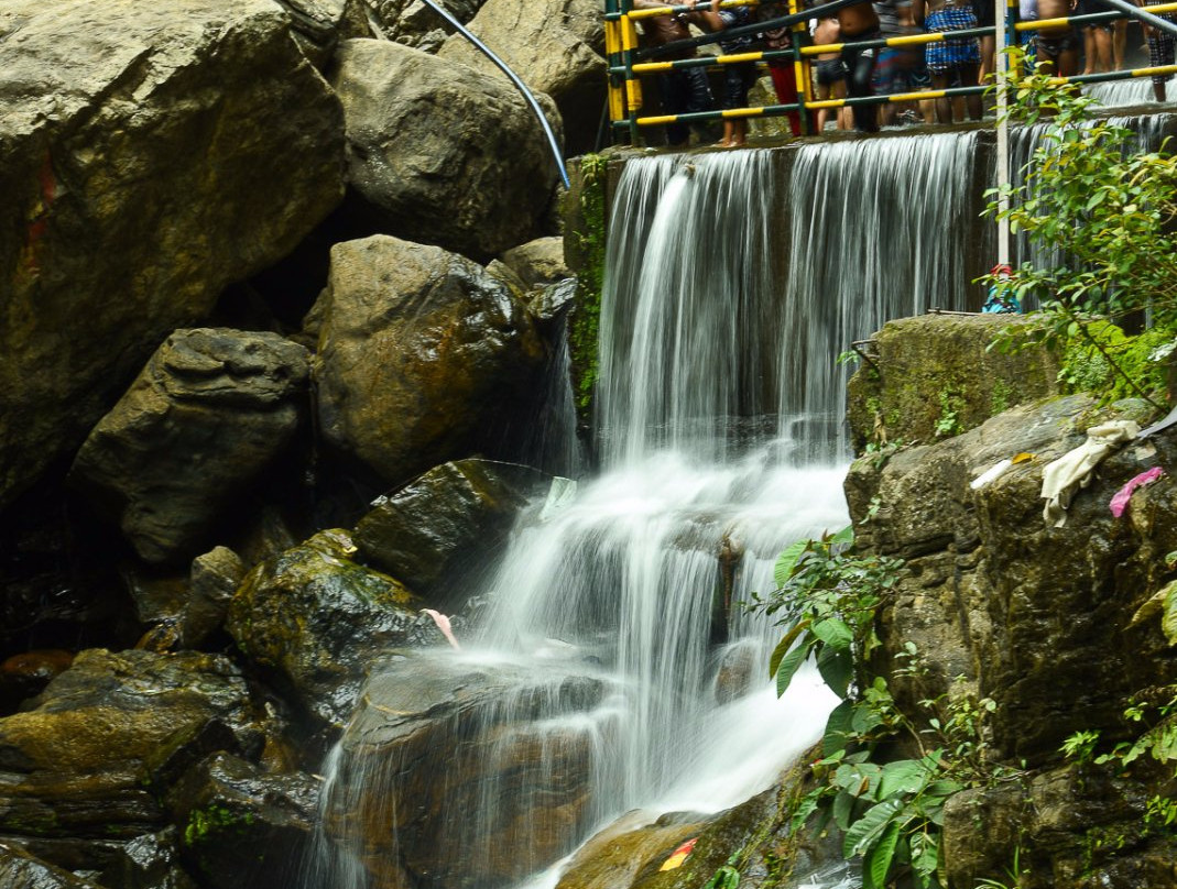 Suruli Falls景点图片