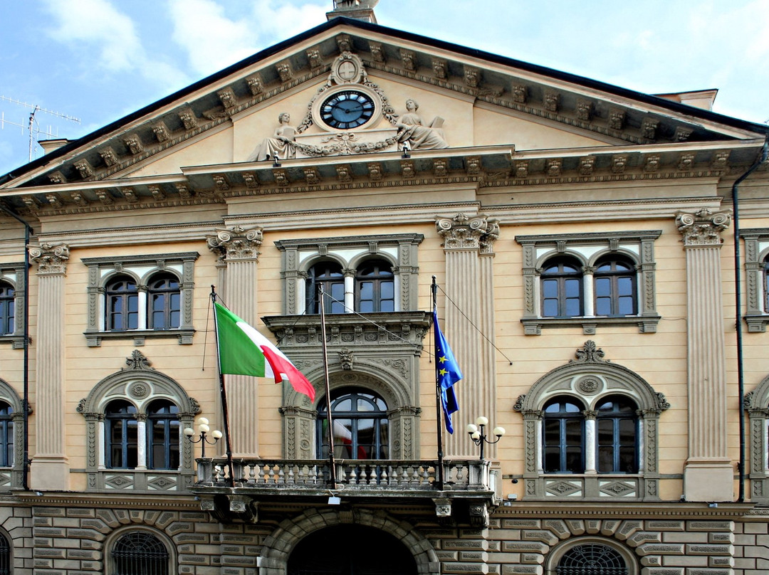Prefettura - Ufficio Territoriale del Governo-库内奥必去景点