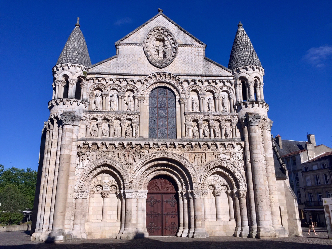 Church of Notre Dame la Grande景点图片