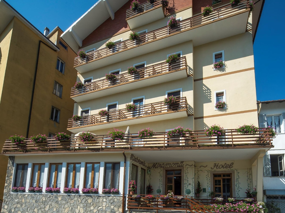 Calizzano酒店住宿-Hotel Restaurant Miramonti