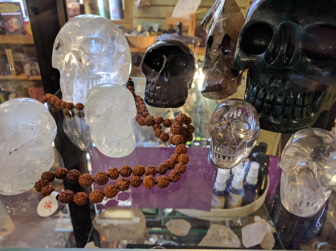 Lobelia's Lair Metaphysical Treasures-纳奈莫必去景点