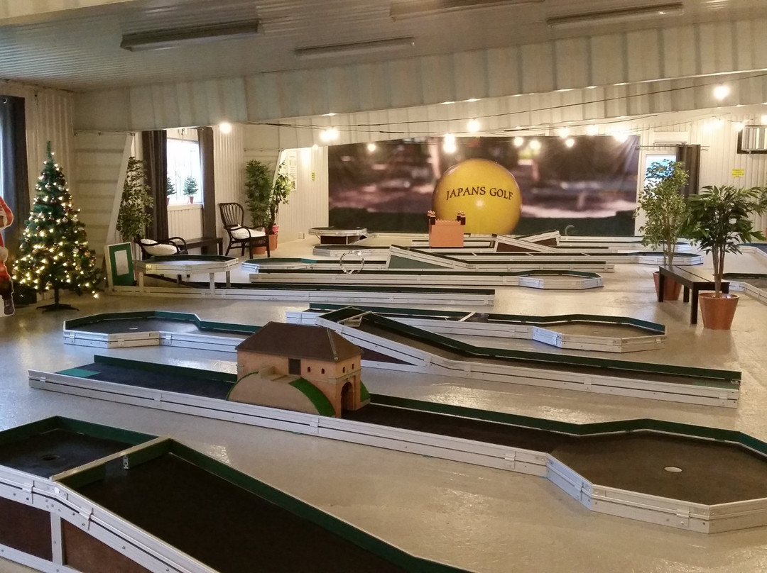 Tylösand旅游景点-Japans Golfbanor Inomhus