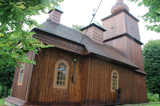 Vysny Kubin旅游景点-Wooden church of St. Cosmas and Damian