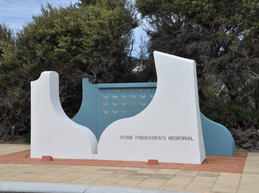 Robe Fishermen's Memorial-罗布必去景点
