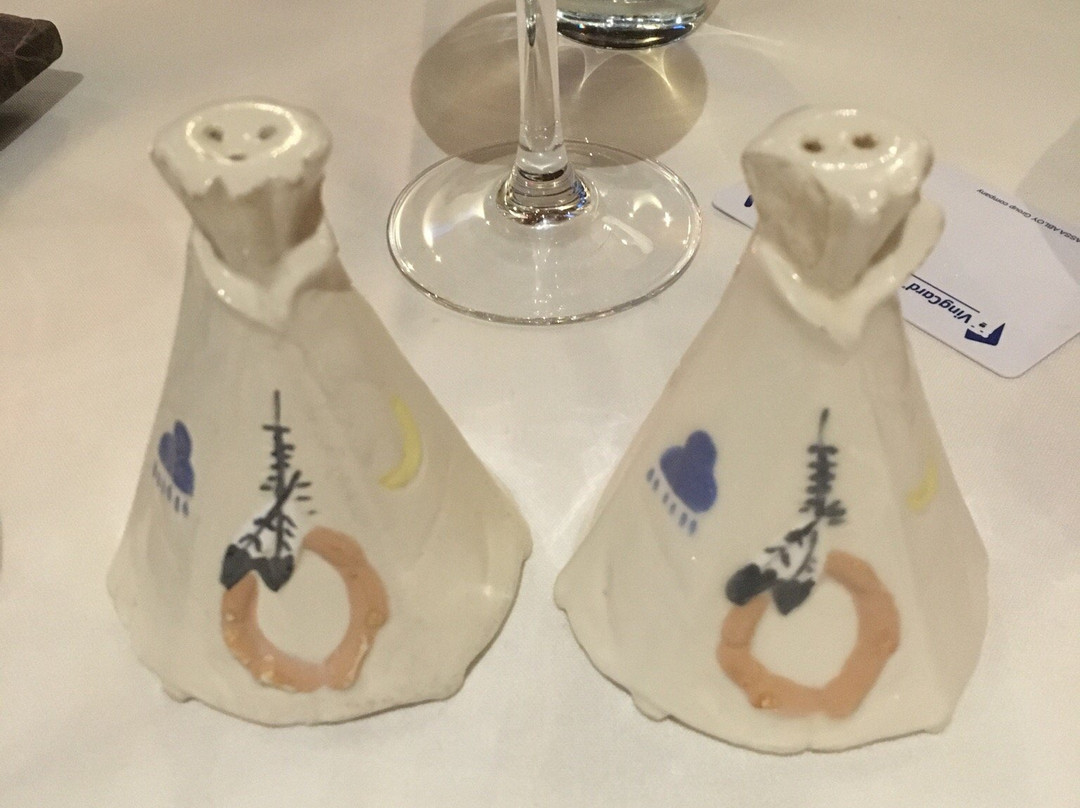 温达基餐馆和美食-Musee Premieres Nations