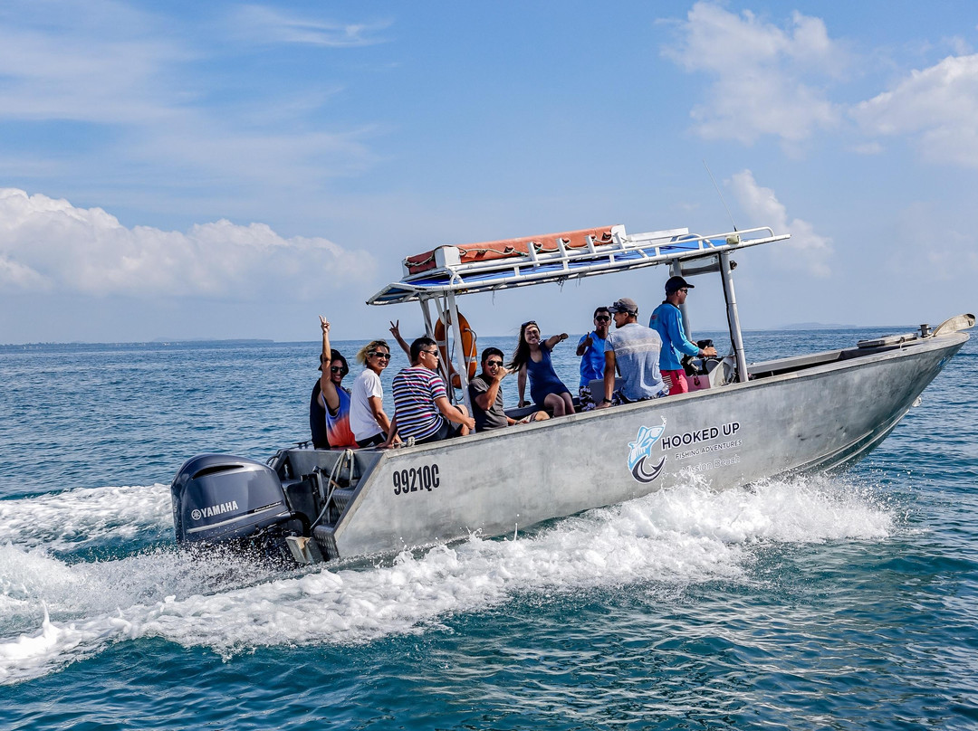 Hooked Up Fishing Adventures景点图片