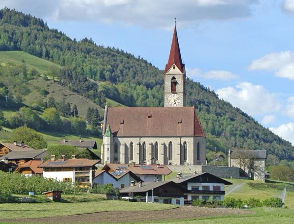 Kirche St. Peter und Paul Schrambach景点图片
