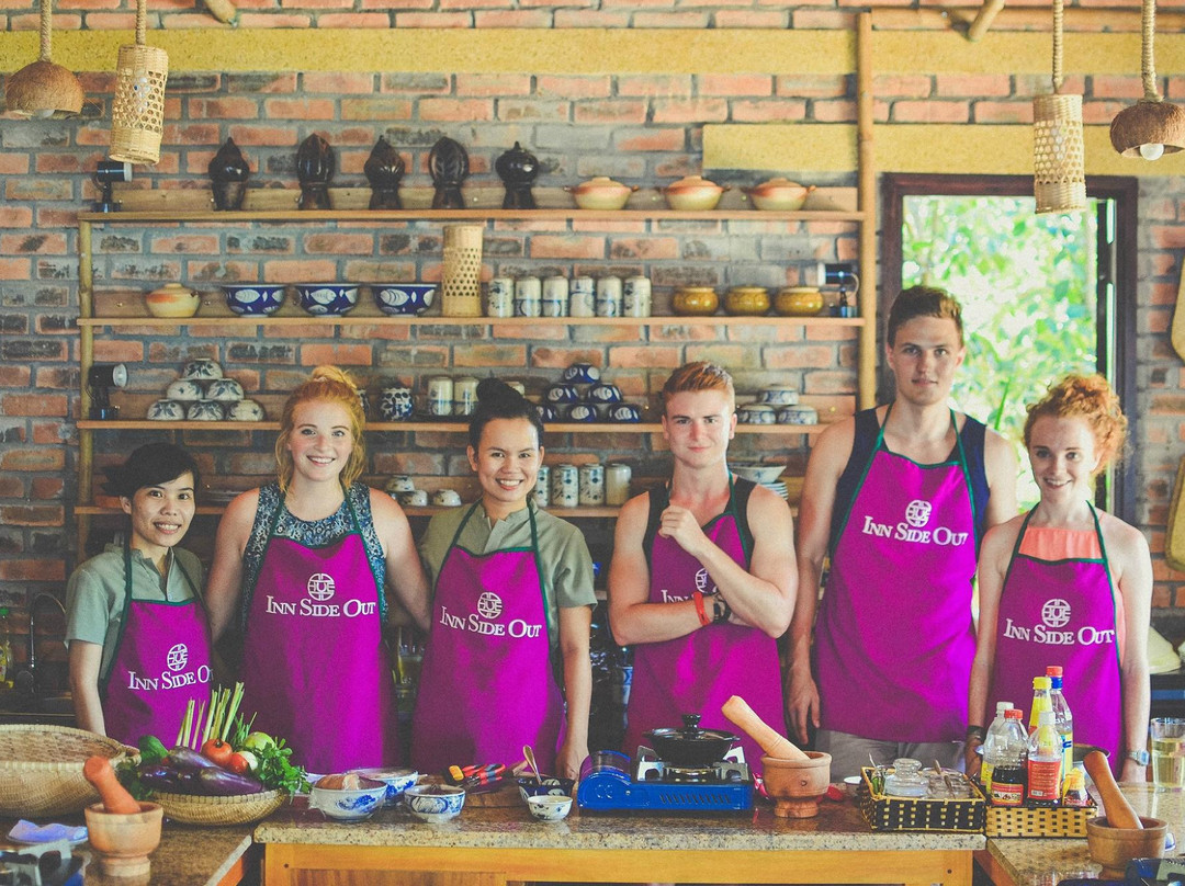 Hue Inn Side Out Cooking Class景点图片