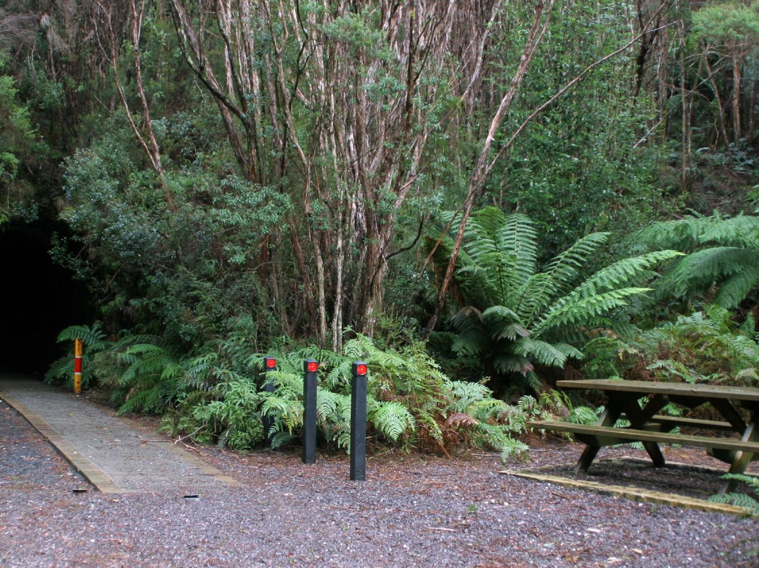 Corinna旅游景点-Spray Tunnel