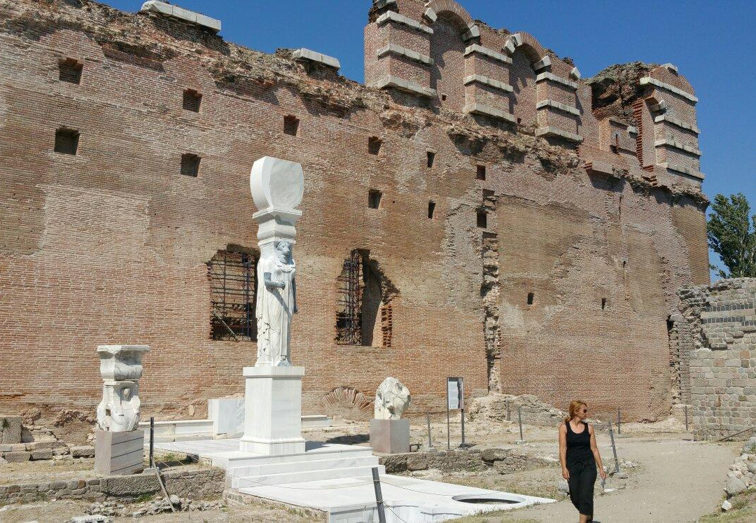 Red Basilica (Kizil Avlu)景点图片