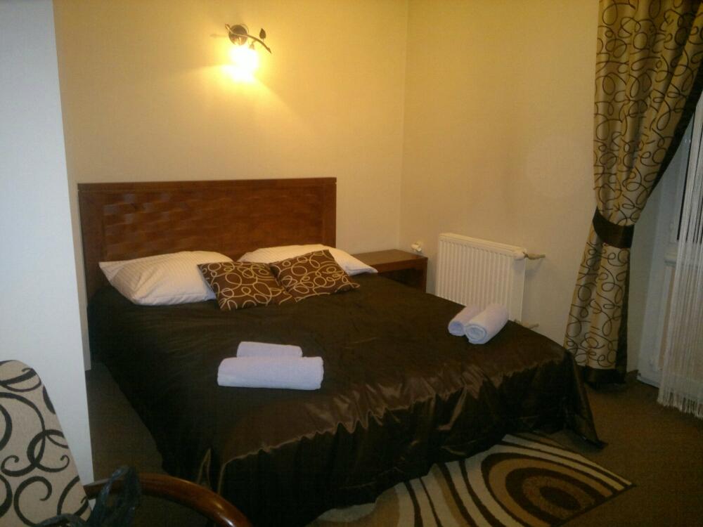 Hotel Rota-客卧