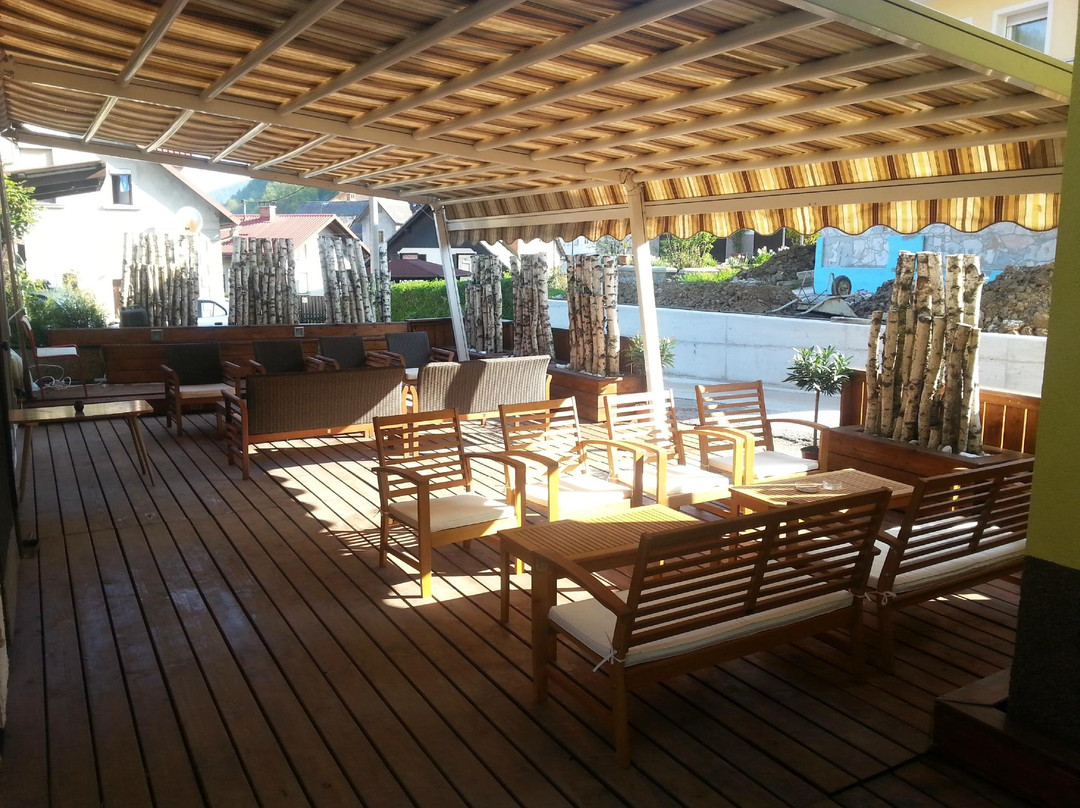 Pension Rožica Apartments and Rooms