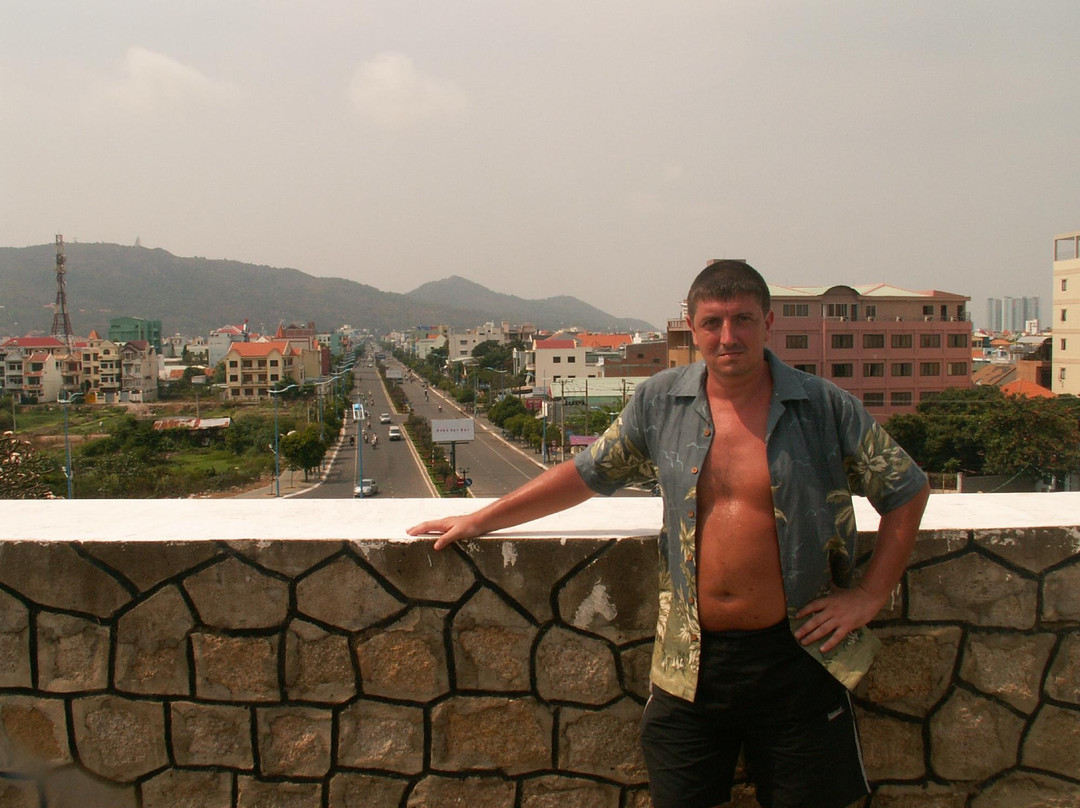 Martyrs' Memorial-头顿必去景点