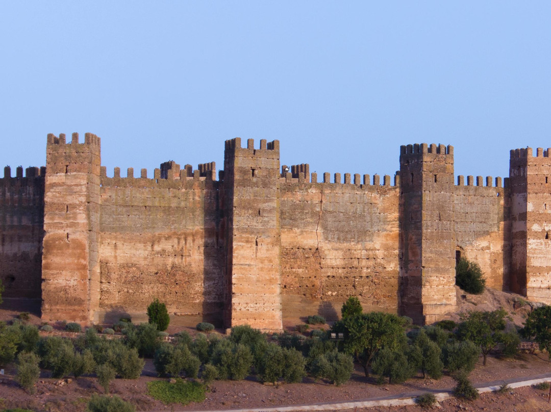 Banos de la Encima Castle景点图片