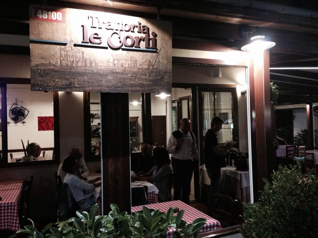Marina di Ravenna餐馆和美食-Trattoria Le Corti