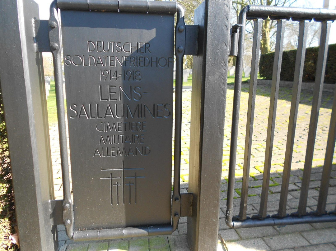 Deutscher Soldatenfriedhof Lens-Sallaumines-Lens必去景点