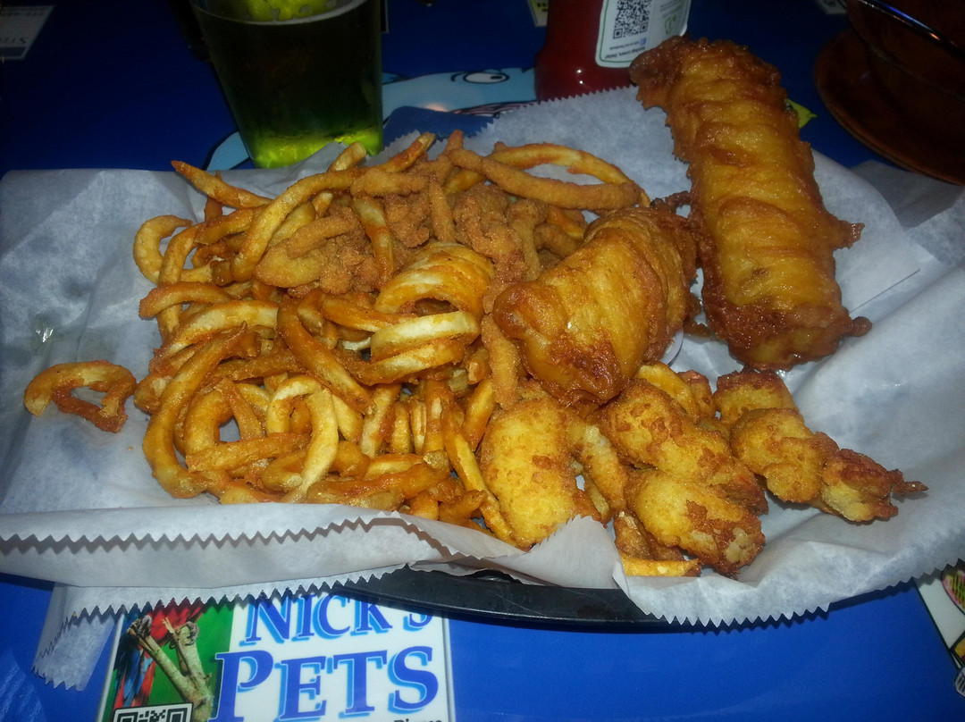 Lefty's Wings & Grill