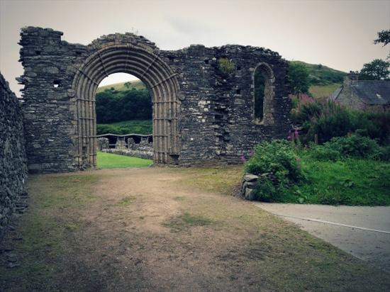 Strata Florida Abbey-Tregaron必去景点