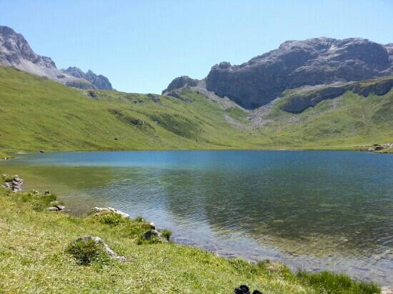Lac de la Plagne景点图片