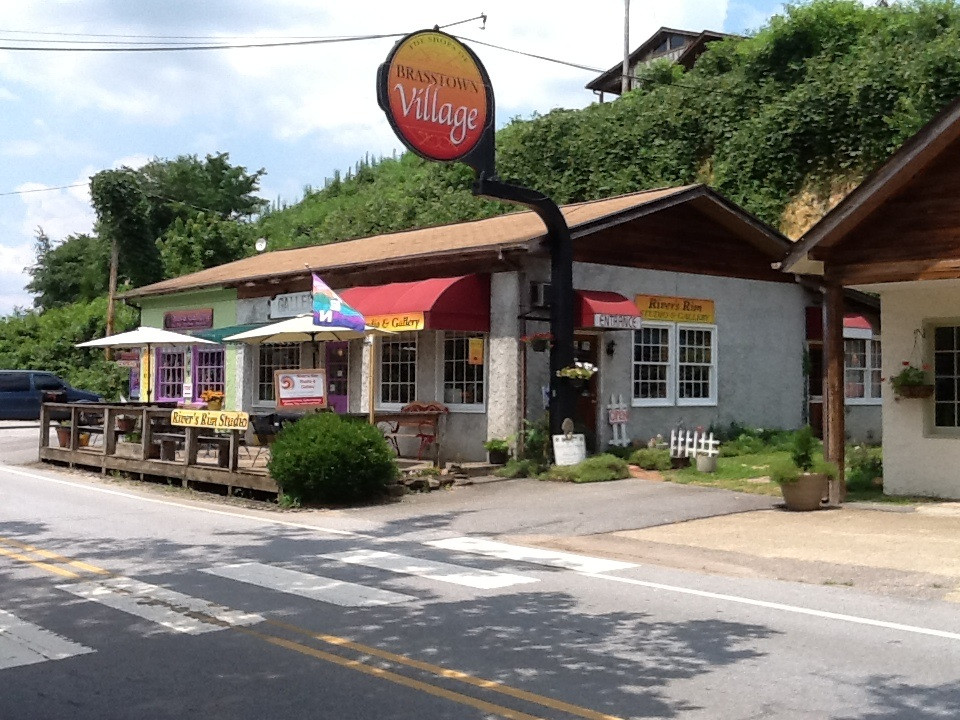 River's Rim Studio and Gallery-Brasstown必去景点