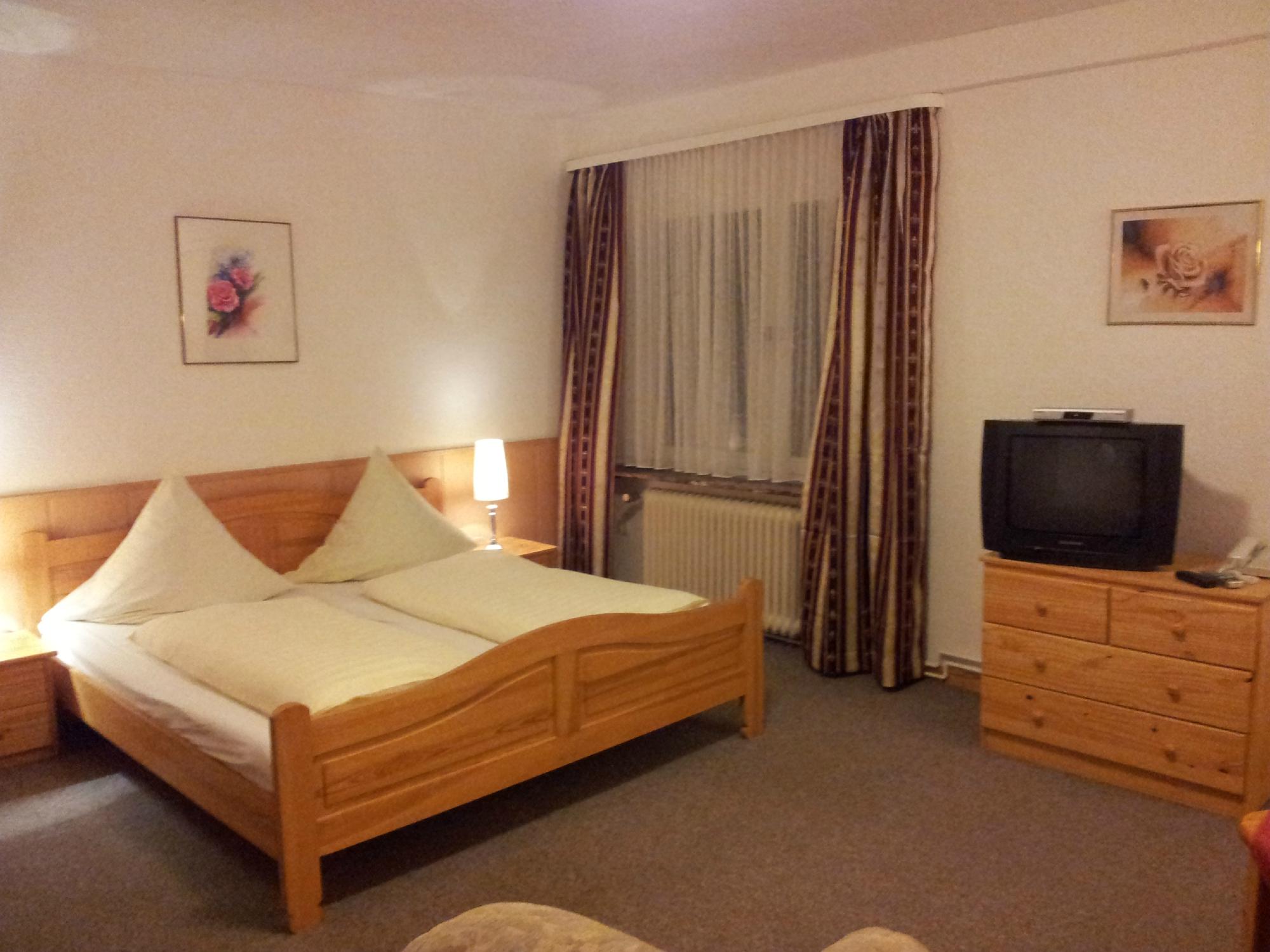Waldhotel und Cafe Zur Holzmuehle-客卧