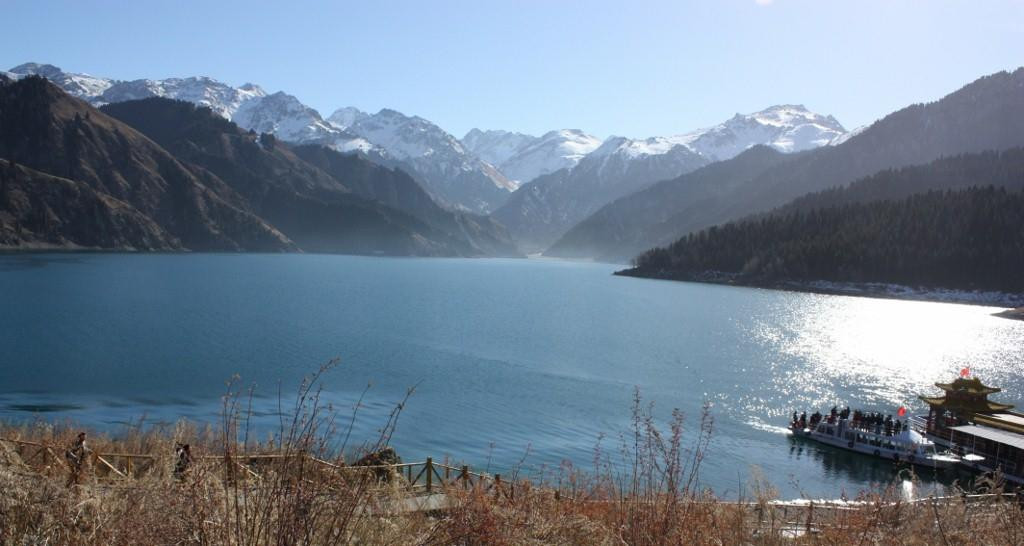 天山天池景点图片