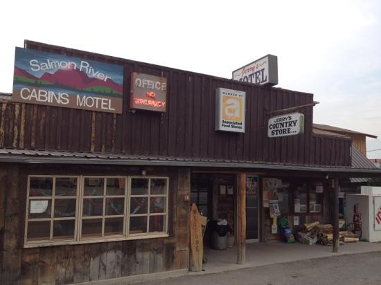 Salmon River Cabins & Motel主图