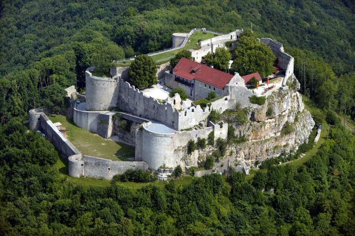 Burg Hohenneuffen景点图片