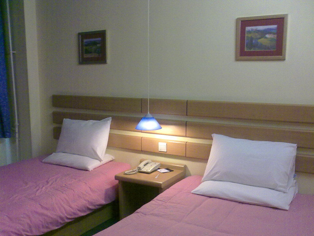 烟台如家二马路第一海水浴场店-客卧