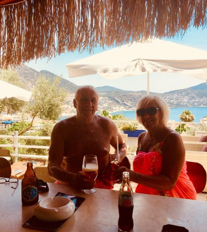 Oasis Hotel And Spa主图