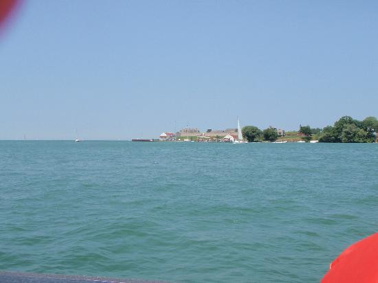 Whirlpool Jet Boat Tours-滨湖尼亚加拉必去景点