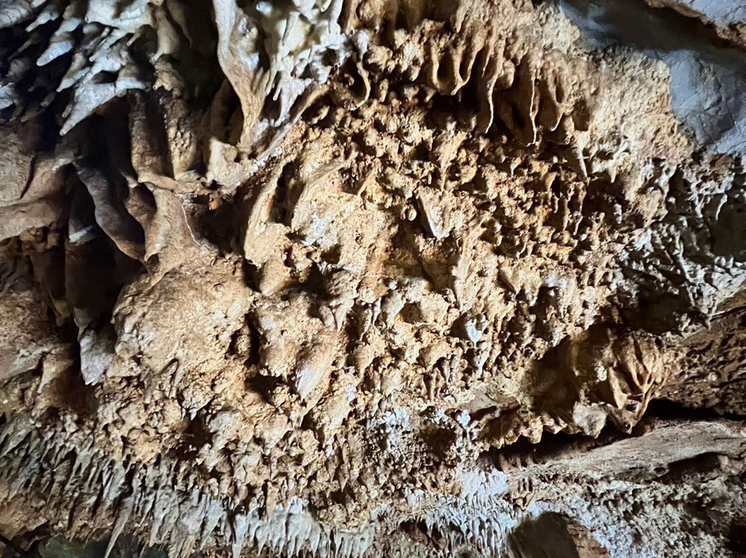 Keaw Sara Pad Neuk Cave-北冲县必去景点
