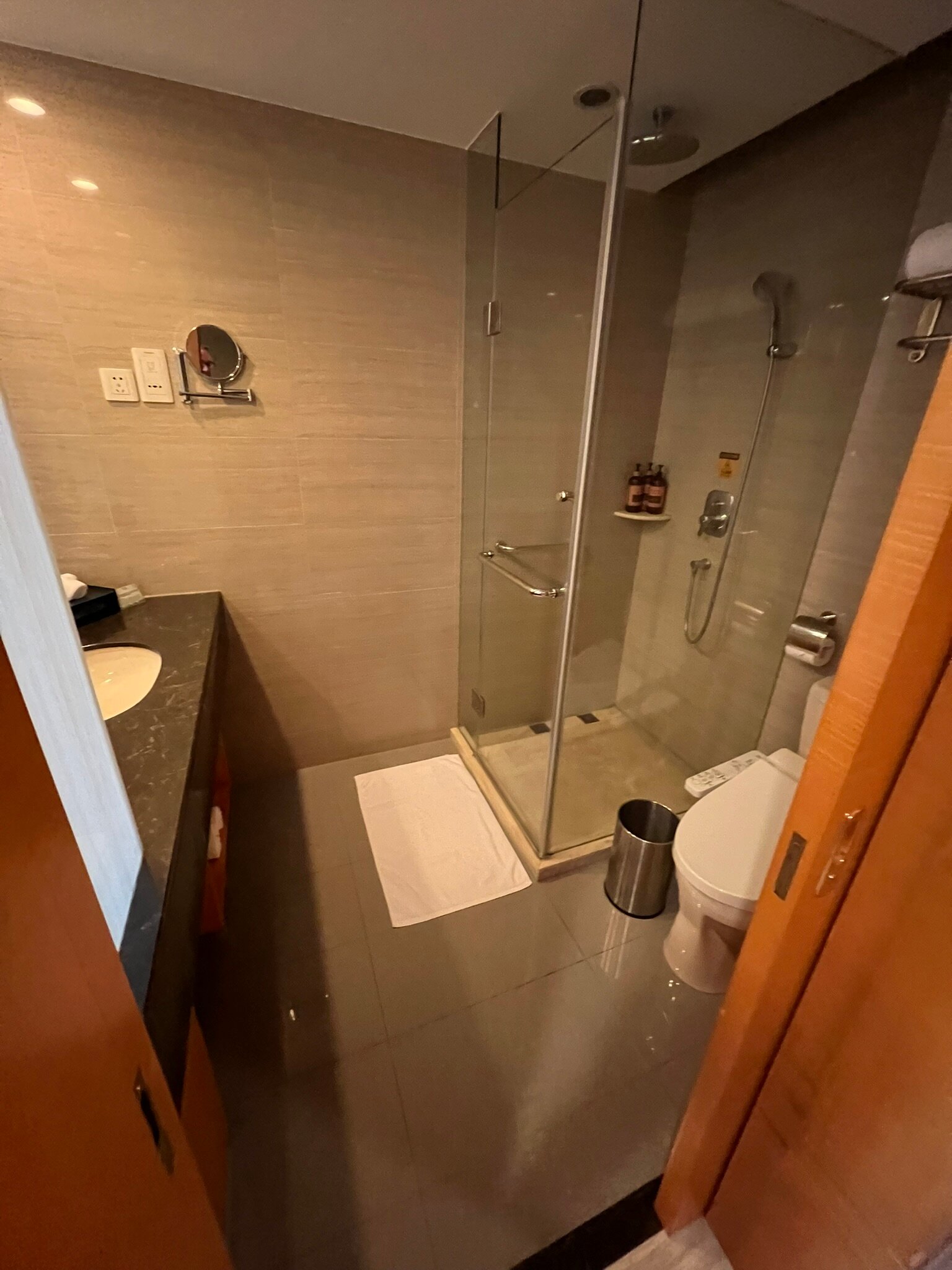 浦东机场华美达广场酒店-浴室