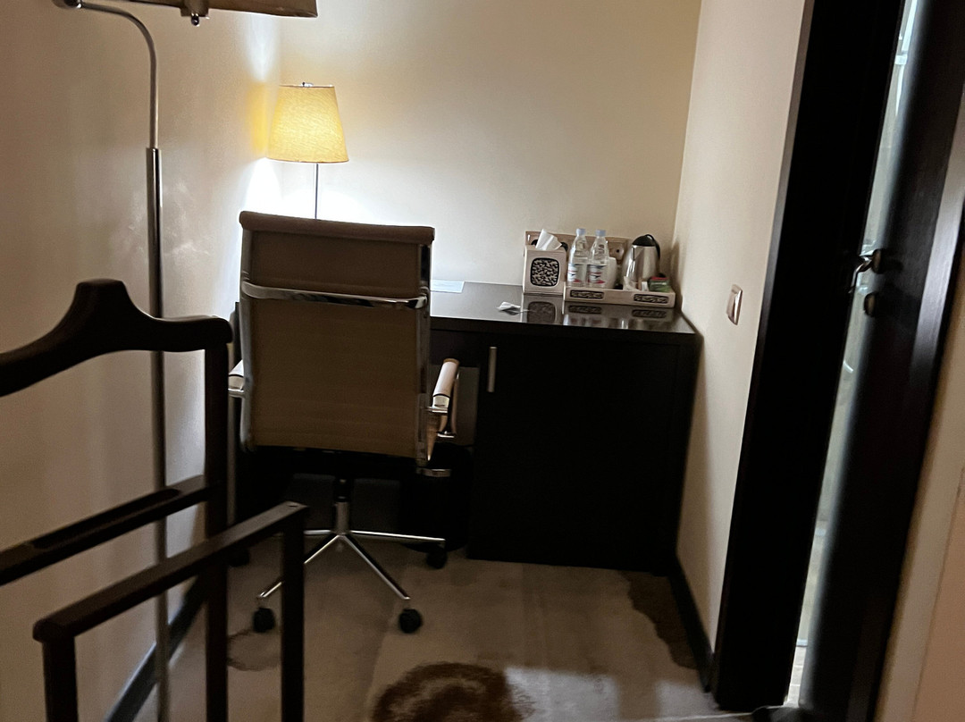 Paris Hotel主图