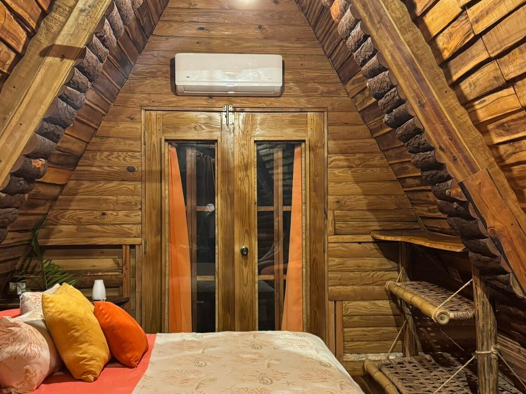 Chalet Tropical Hotel &  Bar Restaurant主图