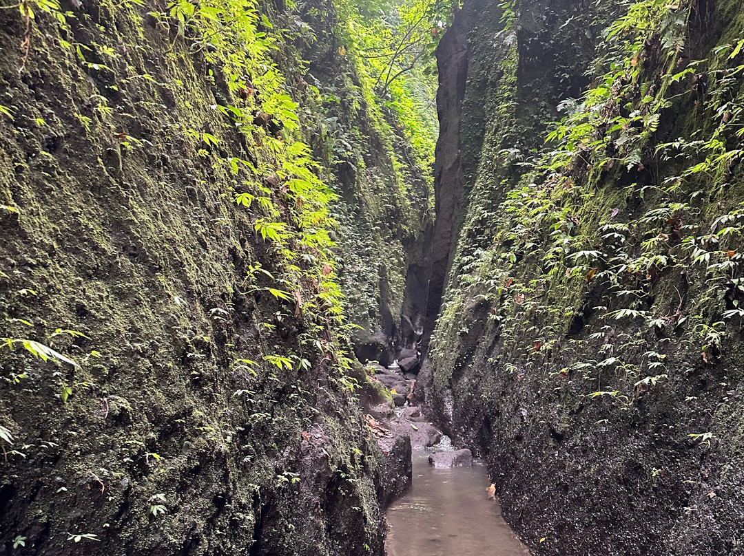 Aan Secret Waterfall-Banjarangkan必去景点