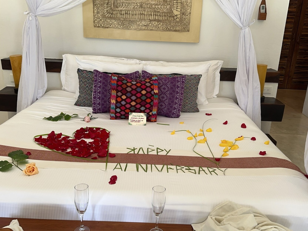 图卢姆海滩度假村主图