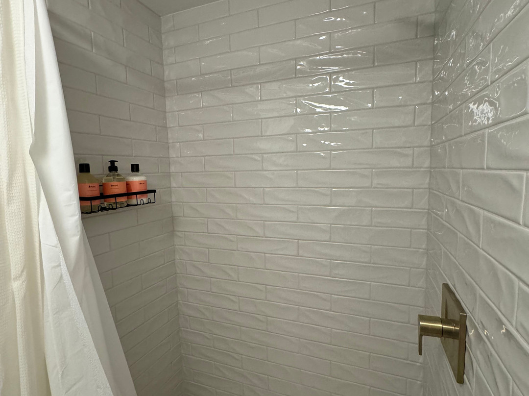 The Breeze Motel主图