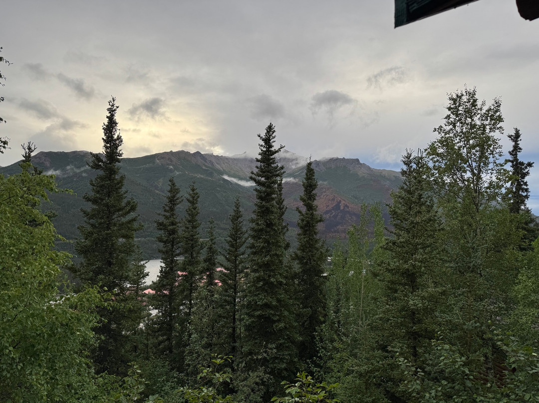 格兰德迪纳利小屋酒店主图