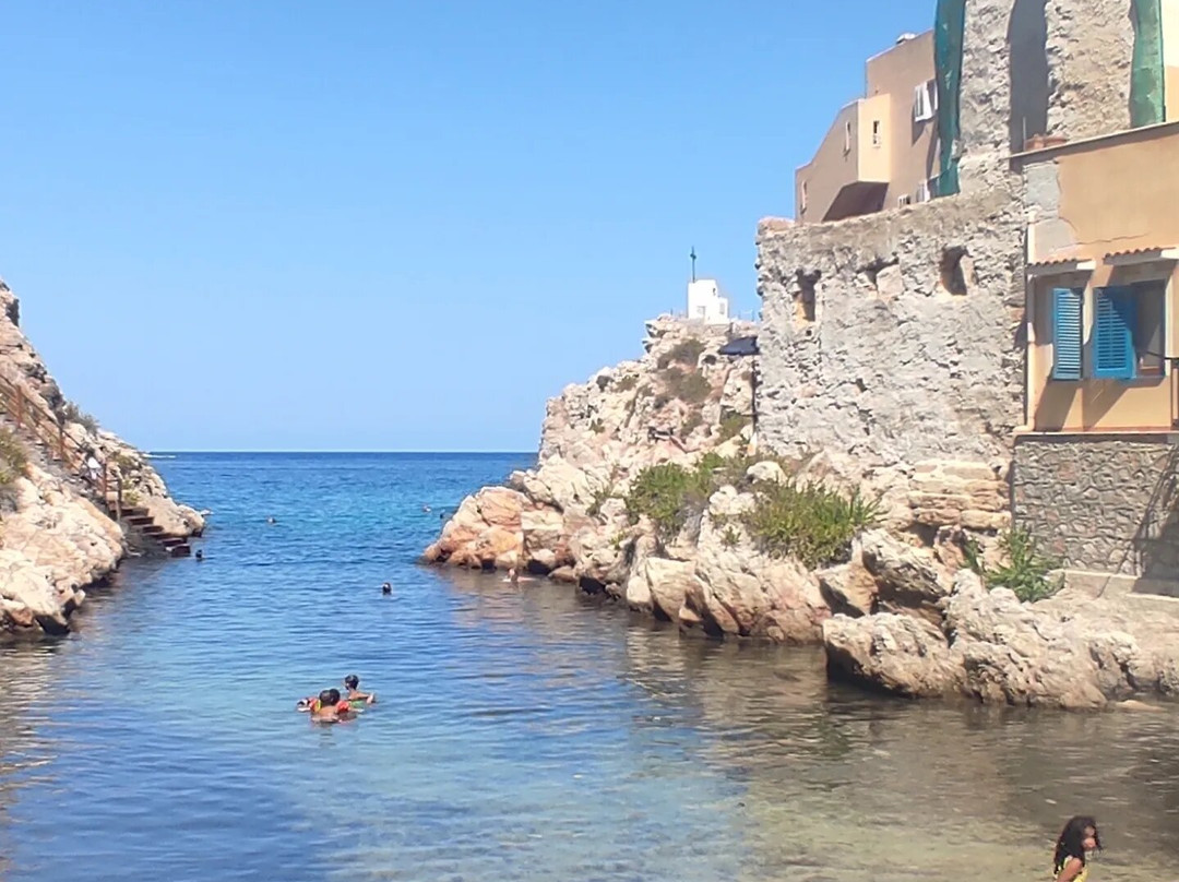 Caletta Sant'Elia景点图片