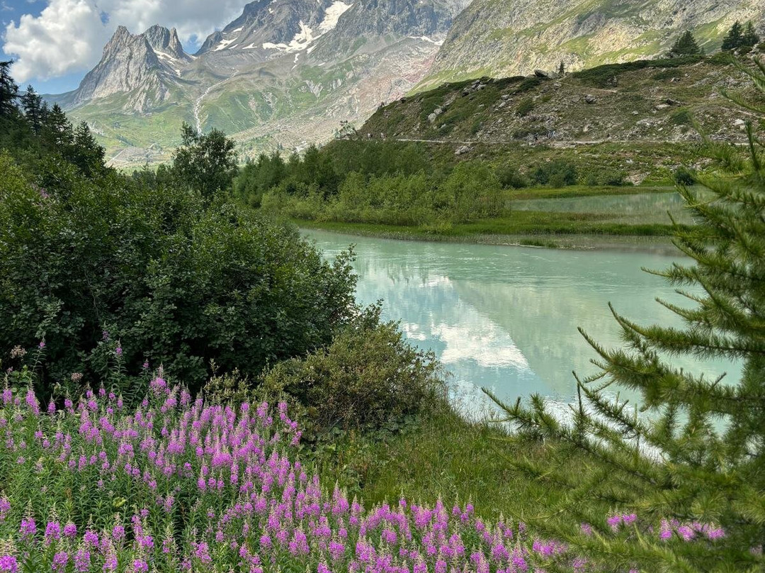 Lago Di Combal-库马约尔必去景点