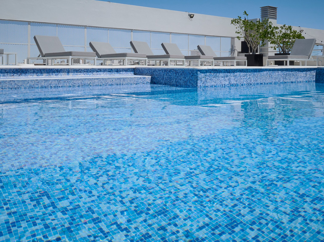 Plaza Real Suites Hotel