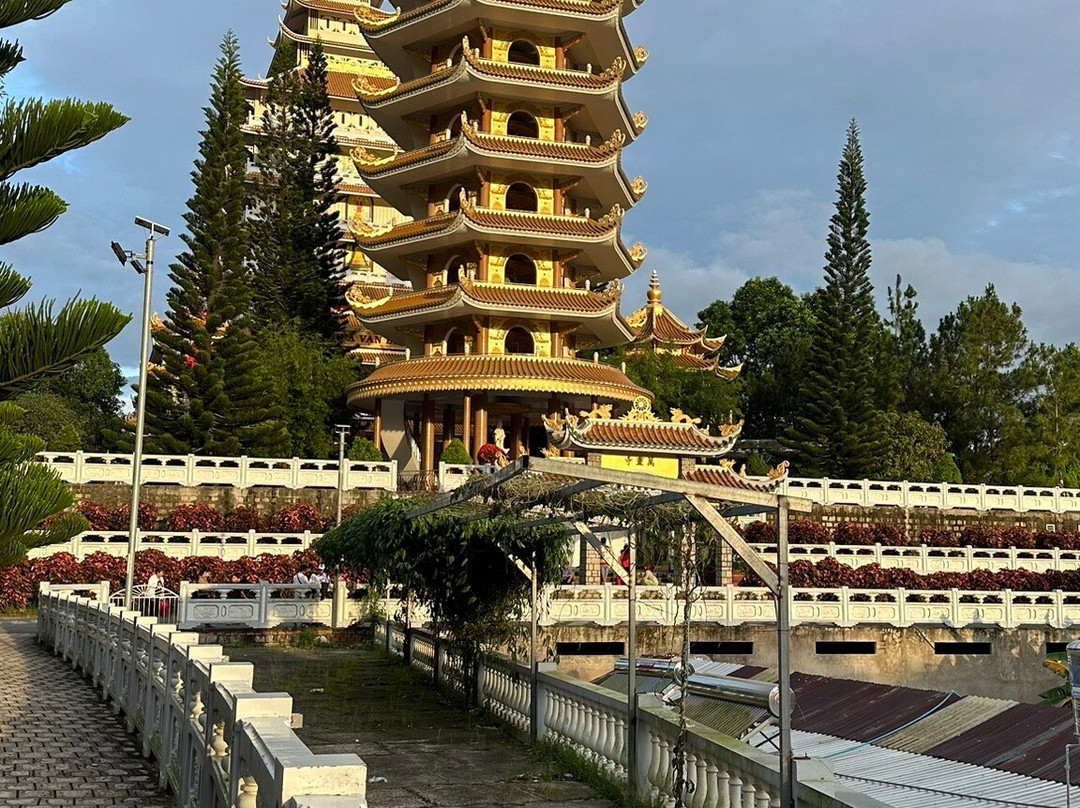 Chùa Vạn Linh-Tinh Bien必去景点