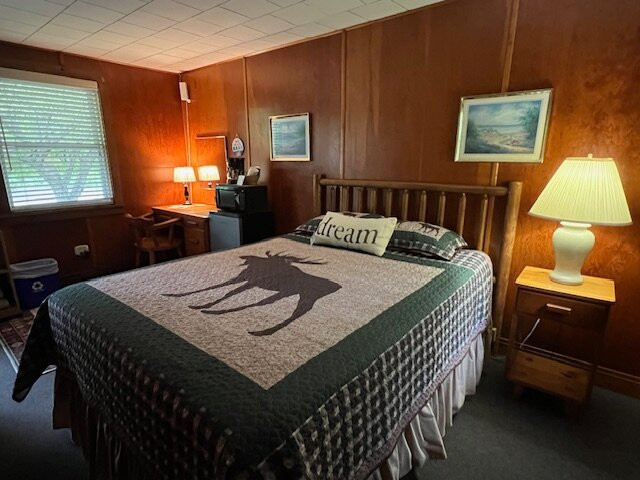 The Lakeside Motel主图