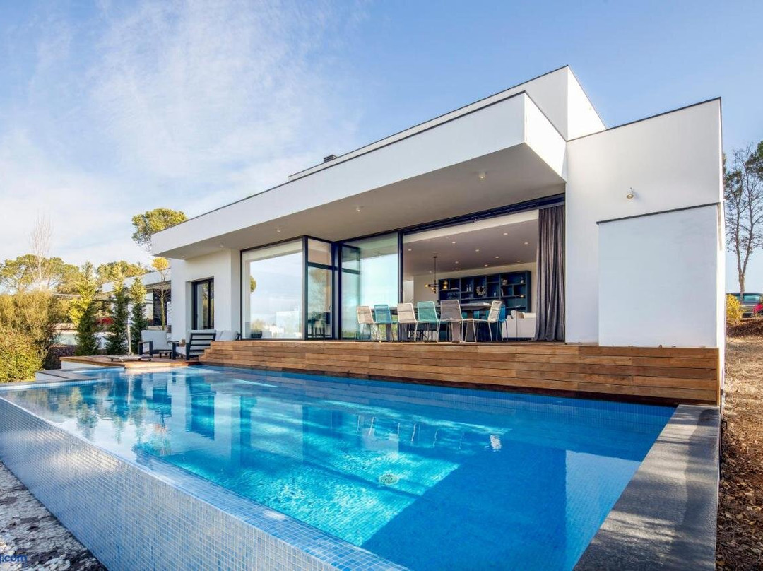 Holiday Rentals at Camiral, a Quinta do Lago Resort
