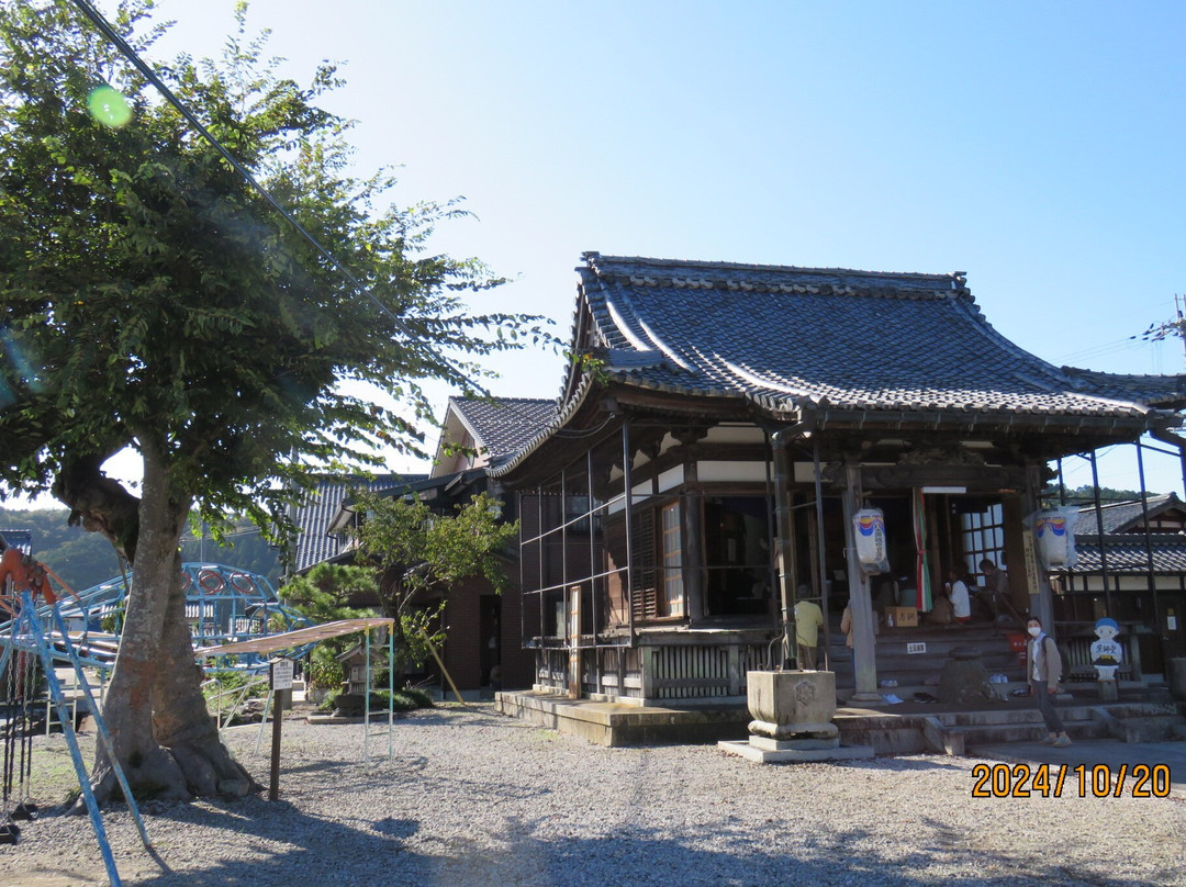 Nishino Yakushi Kannondo-长滨市必去景点