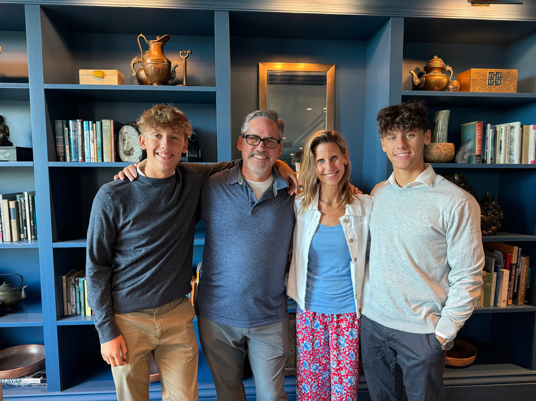 Conjuring Wonder - Magic: Up-Close & Personal-伯克利必去景点