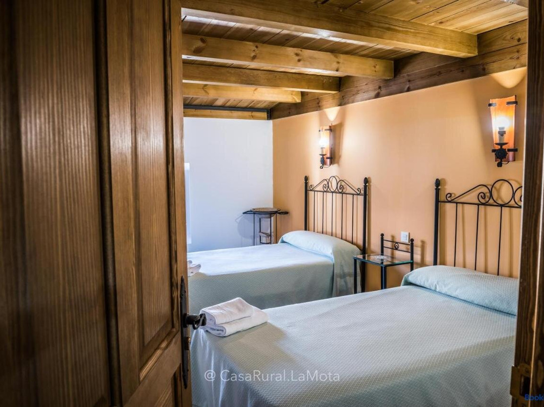 Casa Rural "La Mota"